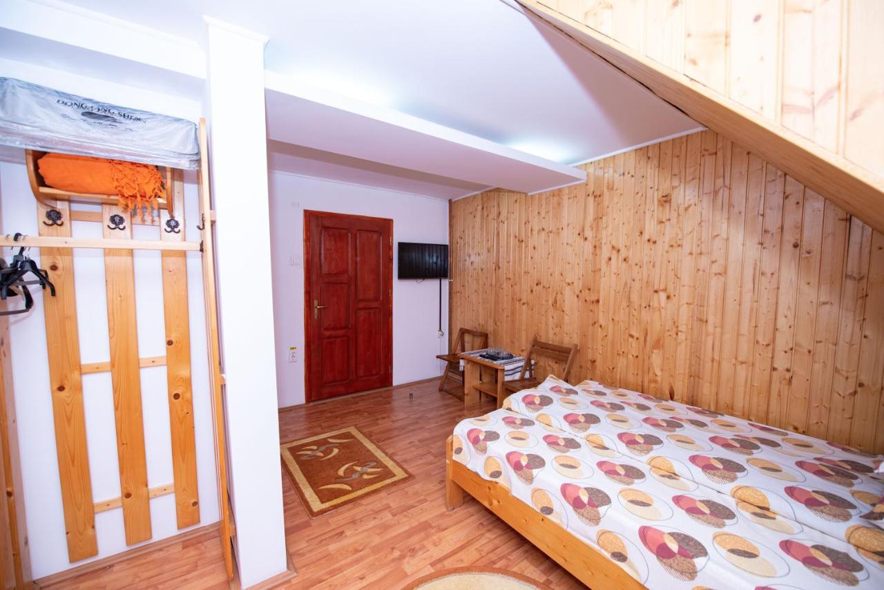 Pensiunea Flori De Camp Vatra Dornei Buitenkant foto