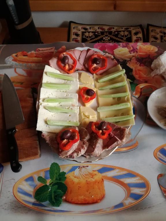 Pensiunea Flori De Camp Vatra Dornei Buitenkant foto
